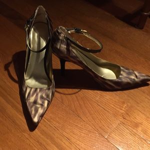 Nine West pointy toe 2 1/2” leopard heels